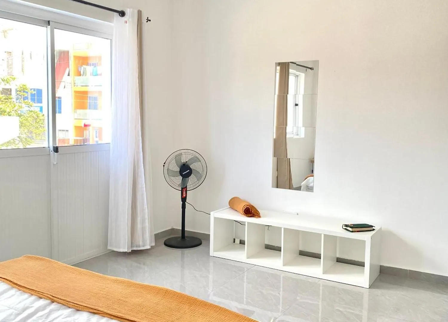 Sea View & Balcony Modern Apartment In Pedra Badejo